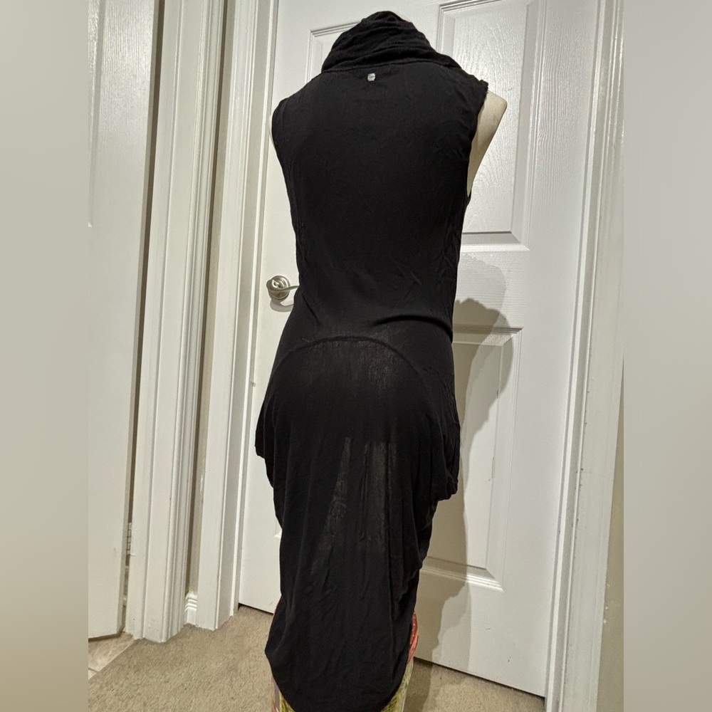 RUDSAK Black Sleeveless Cardigan - Picture 5 of 14